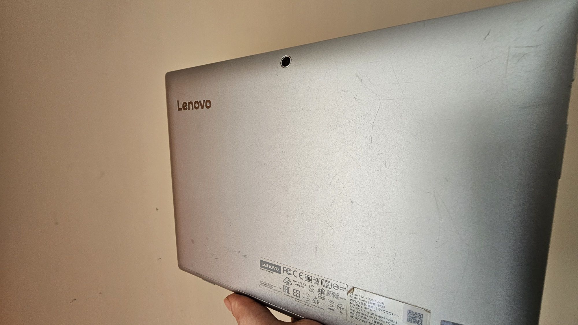 Tablet, laptop 2w1 Lenovo MIIX 320-10ICR 4gb ram/128gb Nano SIM