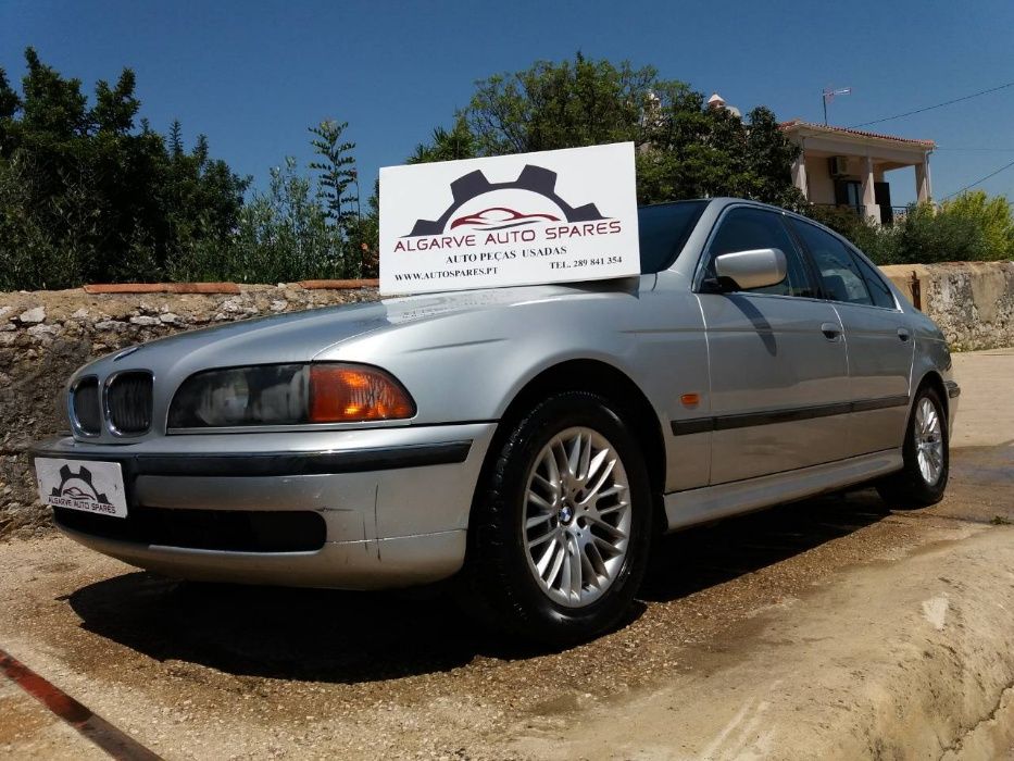 BMW 520i E39 2000, 2002 Para Peças