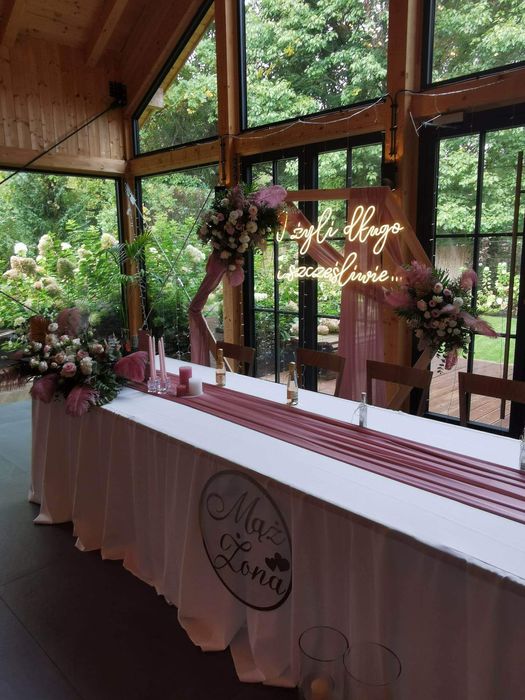 Neon napis Led na ściankę