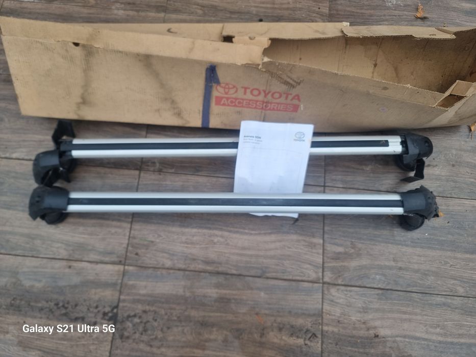 Bagażnik dachowy Toyota Avensis