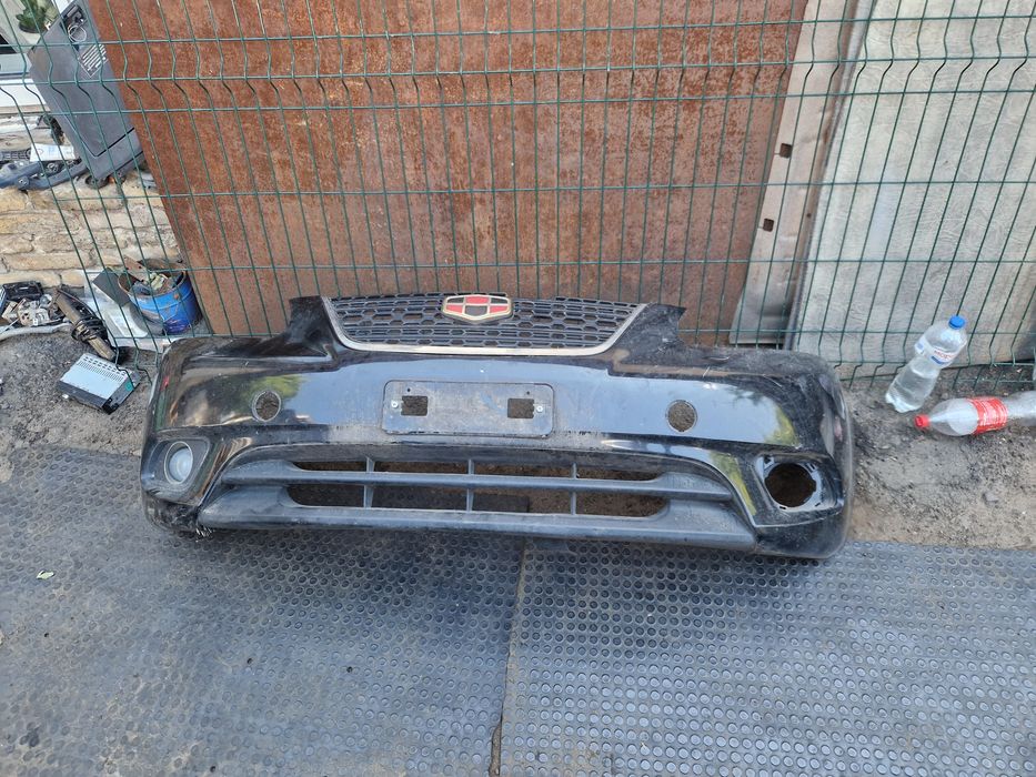 Передний бампер Geely Emgrand  Хетчбек Джили емгранд