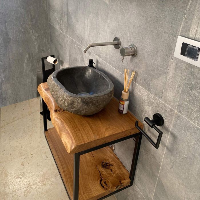 Blat łazienkowy lite drewno dębowy live edge