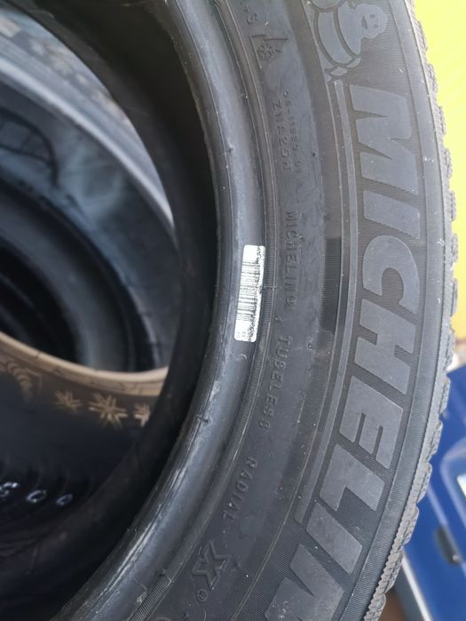 Michelin 225/55 R17 зимова гума