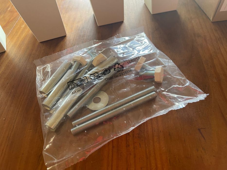 LÄTTHET - 4 pés brancos para móveis  / madeira, 11 cm IKEA
