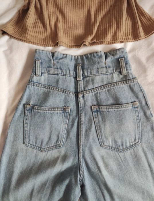 Calças de ganga cintura subida e pinças 32 H&M