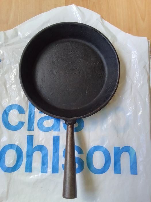 Patelnia szwedzka ogniskowa 25cm