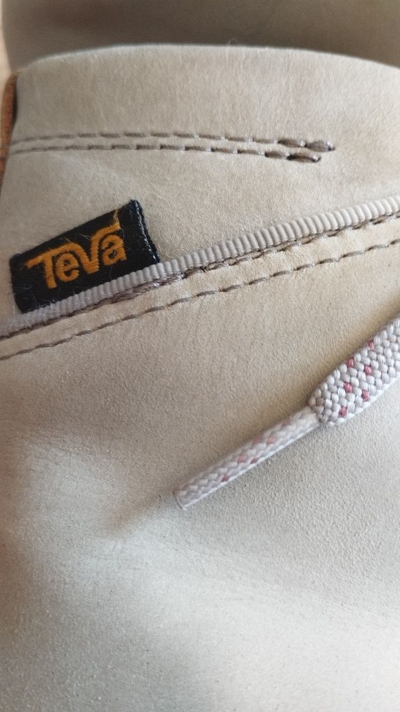 Buty Teva skórzane damskie 39 trampki