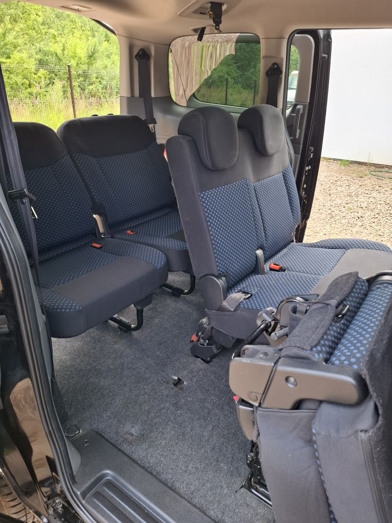 Nissan nv200 evalia 7-osobowy