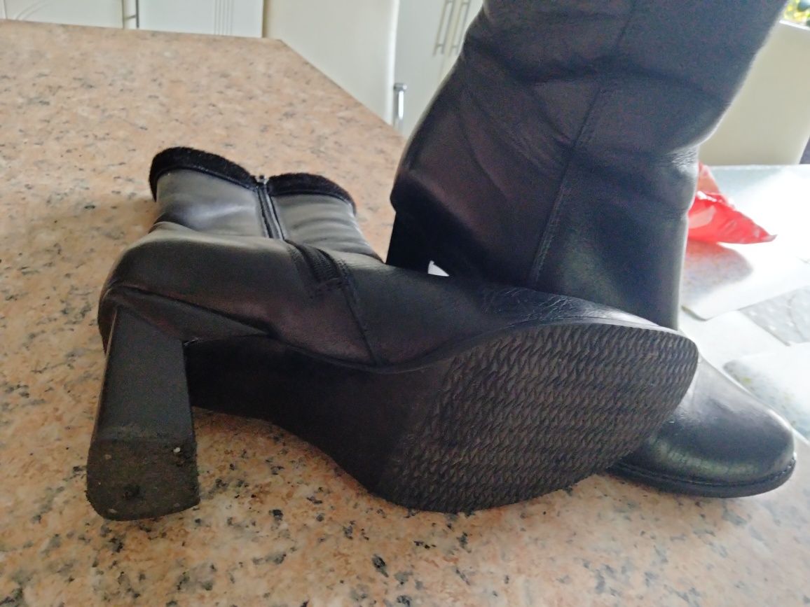 Buty skórzane zimowe damskie na słupku stan db czarne gruba skóra r.37