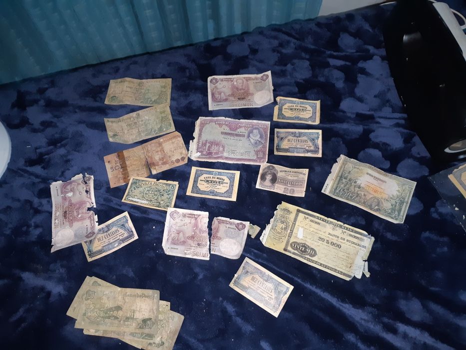 Notas antigas extremamente raras, com o nome SPECIMEN