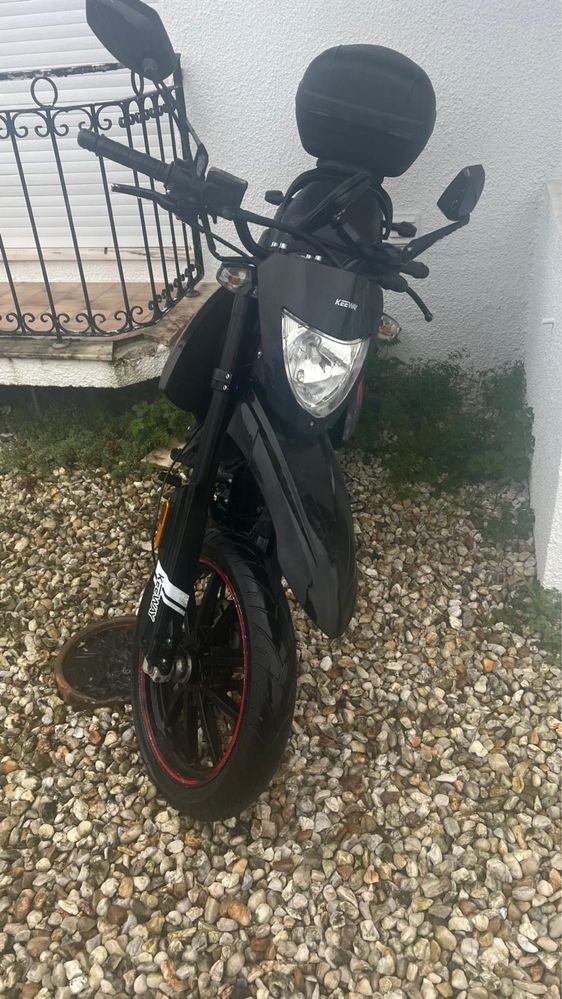Vendo moto Keeway 125 TX 2021 em perfeito estado nada a fazer