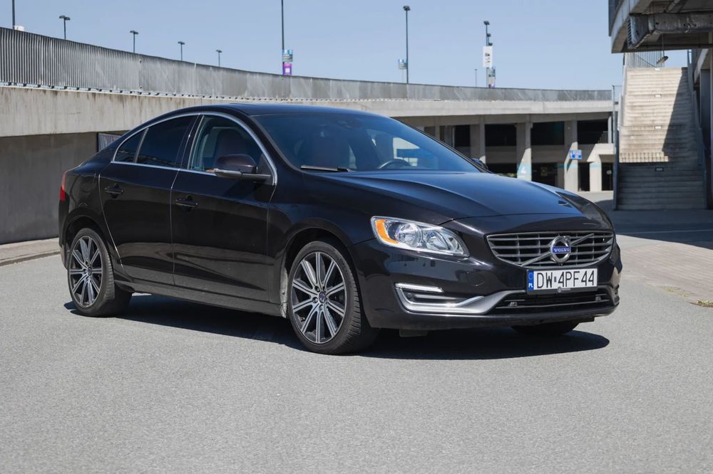 Volvo S60 Volvo S60 T6 FWD Momentum 2014/2015