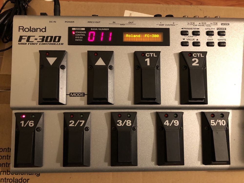 Controlador MIDI Roland FC-300