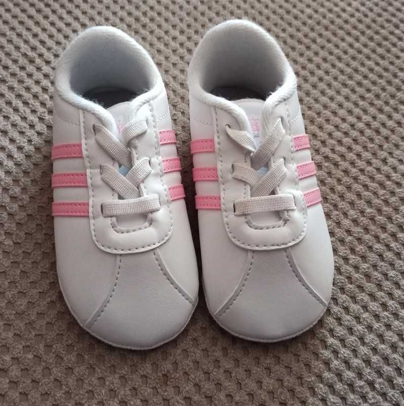 Adidas, buciki dla maluszka, r. 4K (UK)