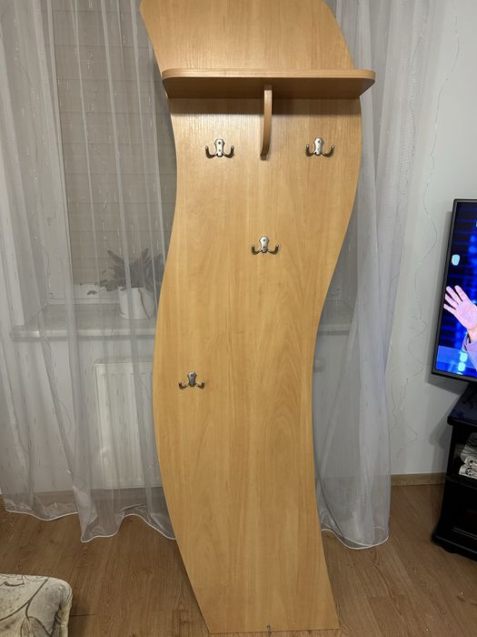 Wieszak wiszący ścienny do przedpokoju