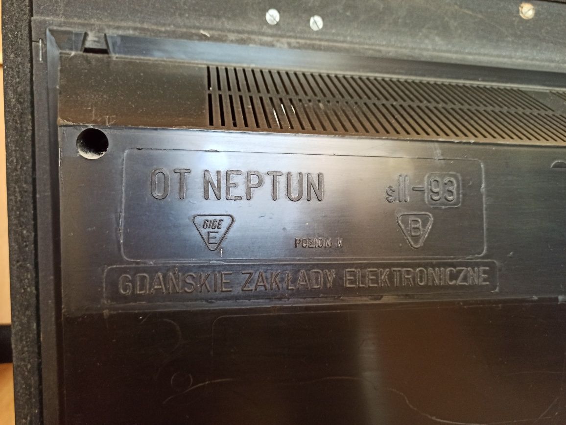 Telewizor Unimor Neptun M750TK sprawny z pilotem