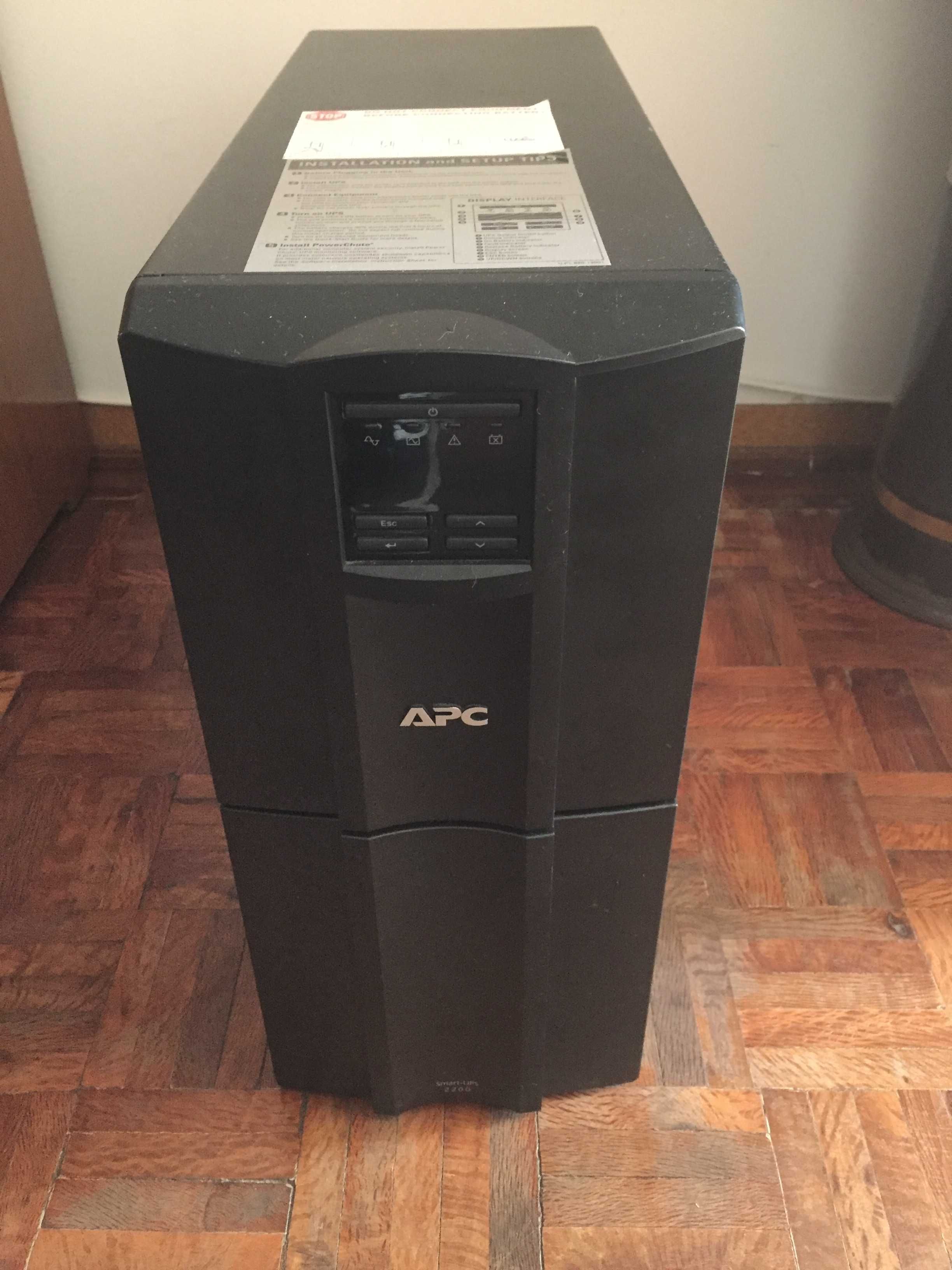 Smart ups apc 2200