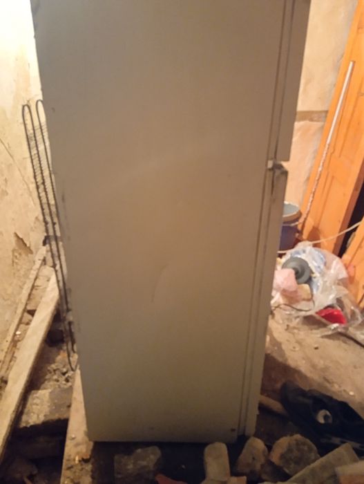 Холодильник двокамерний у доброму стані