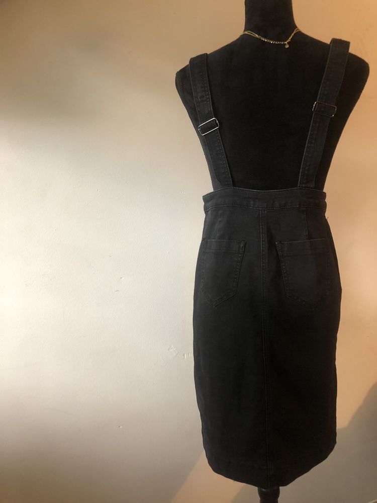 Sukienka czarna ogrodniczka guziki jeans jeansowa casual vintage zara