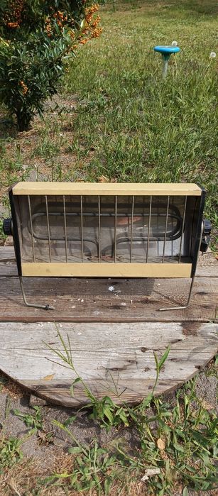 Polski stary grzejnik promiennik farelka sprawny 100%.