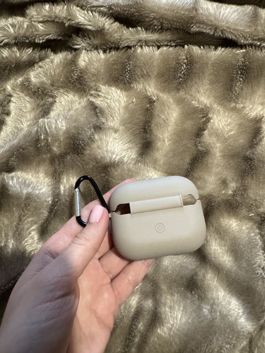 Чохол на навушники Airpods Pro 2