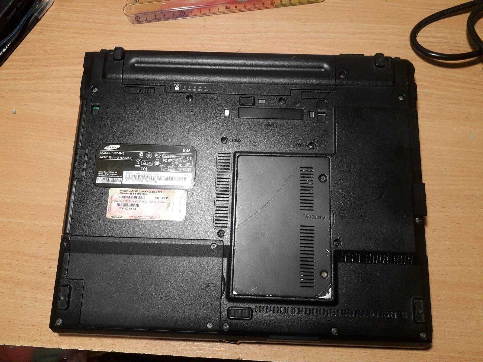 Ноутбук Samsung R45 (не включается).