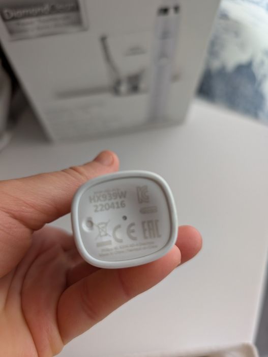 Зубна електрощітка PHILIPS Sonicare DiamondClean Classic HX9331/43