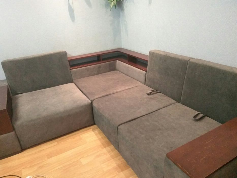 ЗВОНИТЕ РАБОТАЮ!Ремонт перетяжка мебели.Диваны,кресла, стулья, уголки.