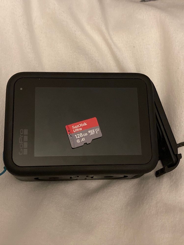 go pro hero 10 com diversos acessorios
