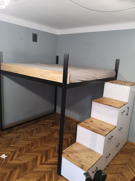 Łóżko antresola z szufladami