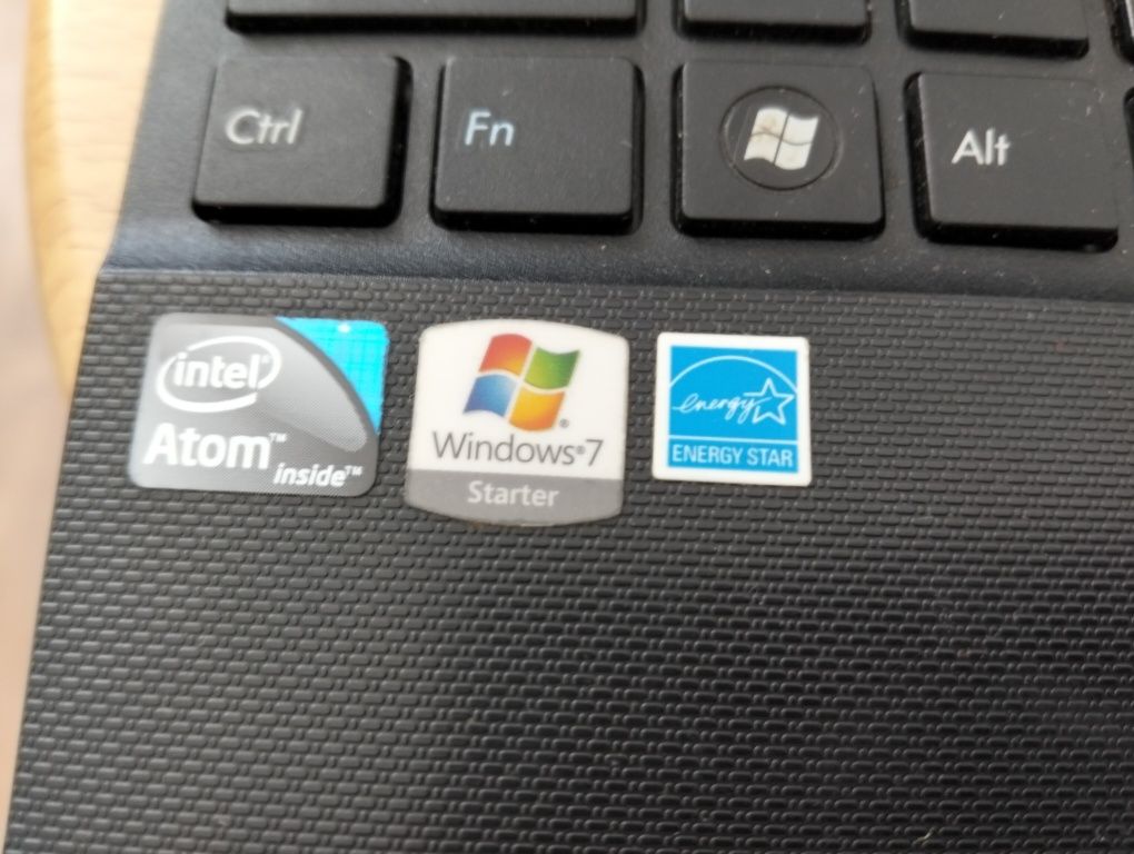 Laptop Asus windowsem 7