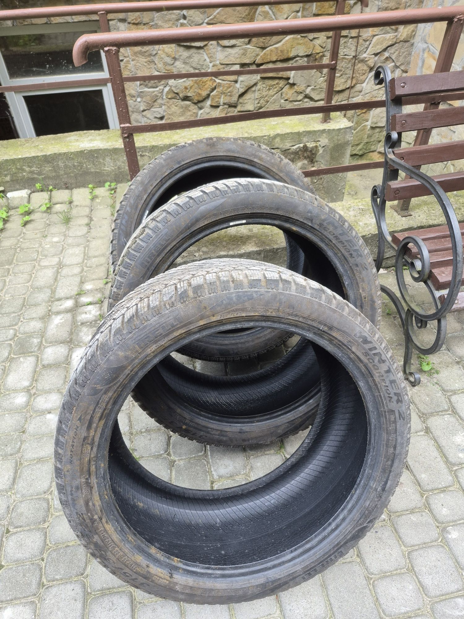 Шини 315 35 r22  275 40  r22 run flat bmv x7