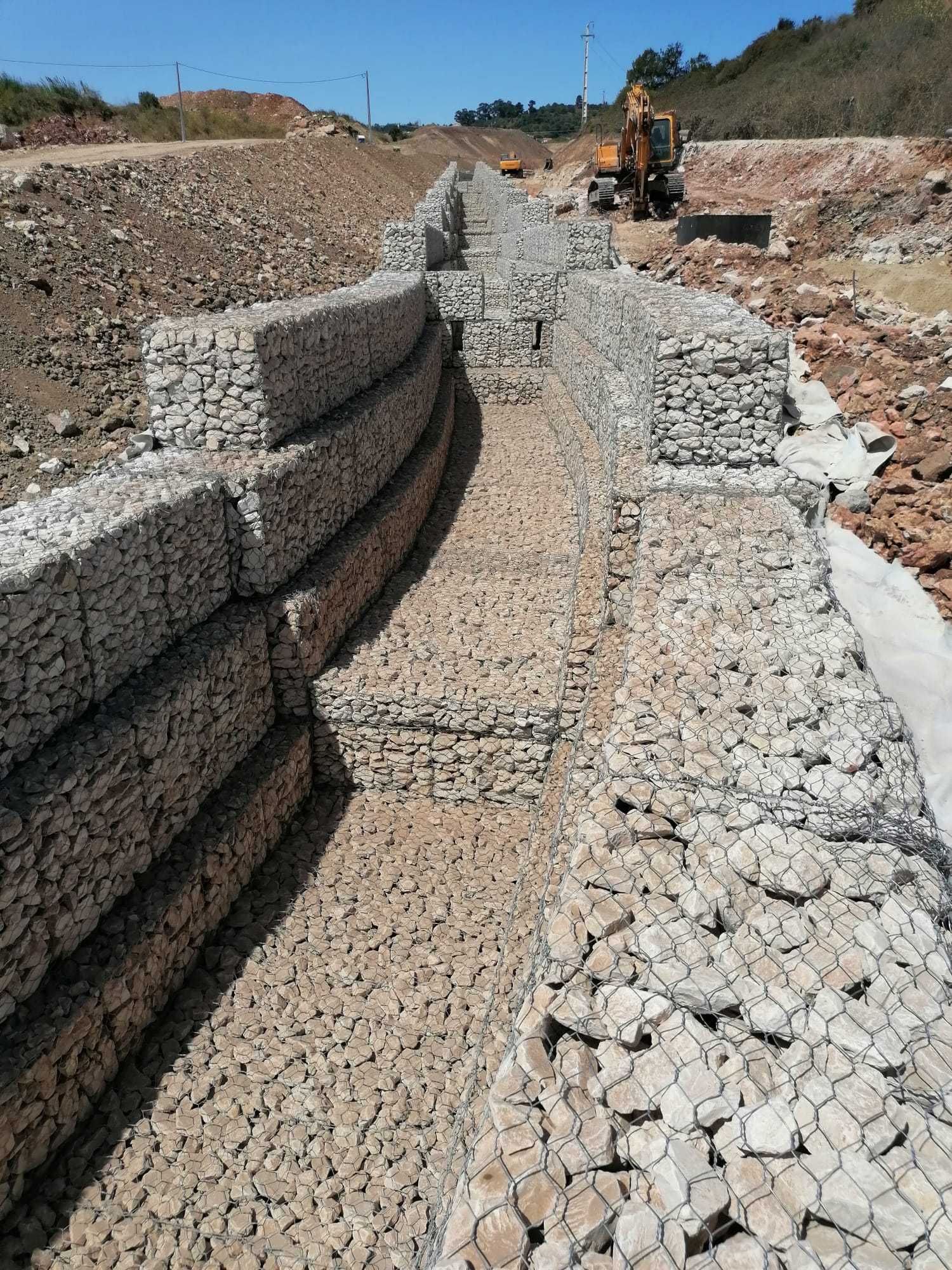 Construção de Muros de Pedra