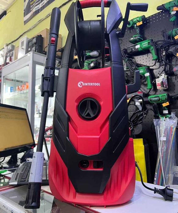 Мойка высокого давления 1800 Вт 140 бар INTERTOOL DT-1504 (КЕРХЕР)