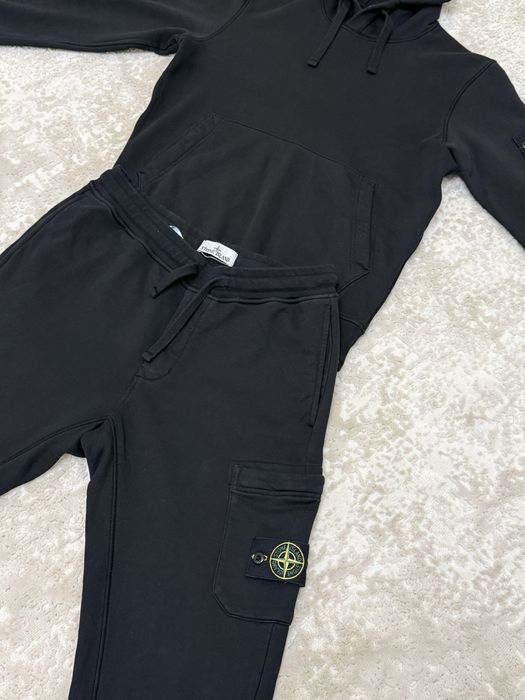 Продам костюм stone island оригинал размер М