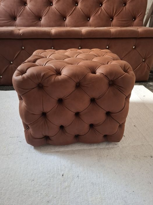 Pufa Chesterfield