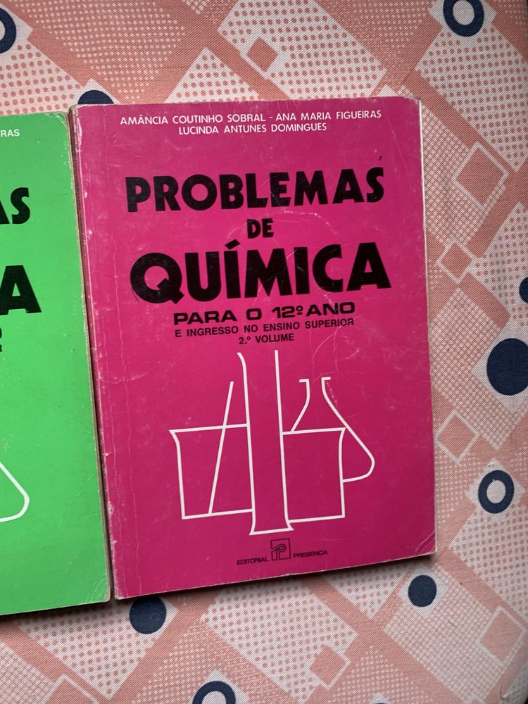 “Problemas de química para o 12° ano e ingresso no ensino superior”