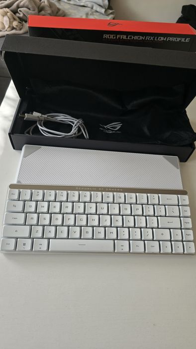Asus Rog Falchion RX Low Progile
