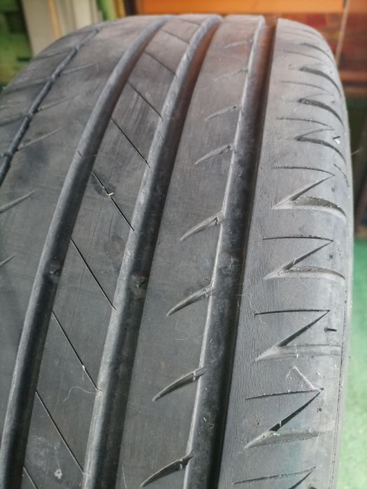 Opona Michelin 205/50 R17