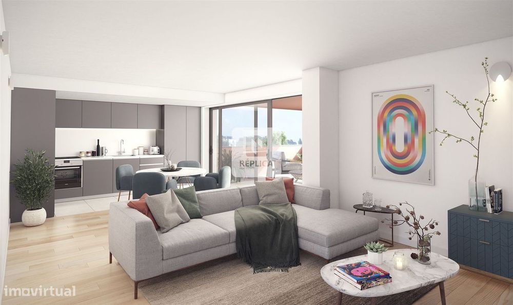 Apartamento T3 com Terraço, Varanda e Garagem Ramalde/Porto