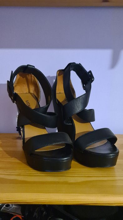 Босоніжки VITACCI