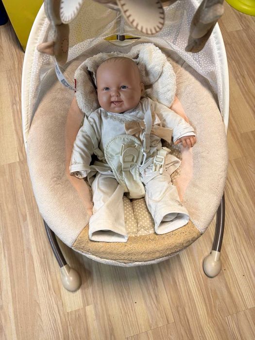 Заколисуючий центр  fisher price