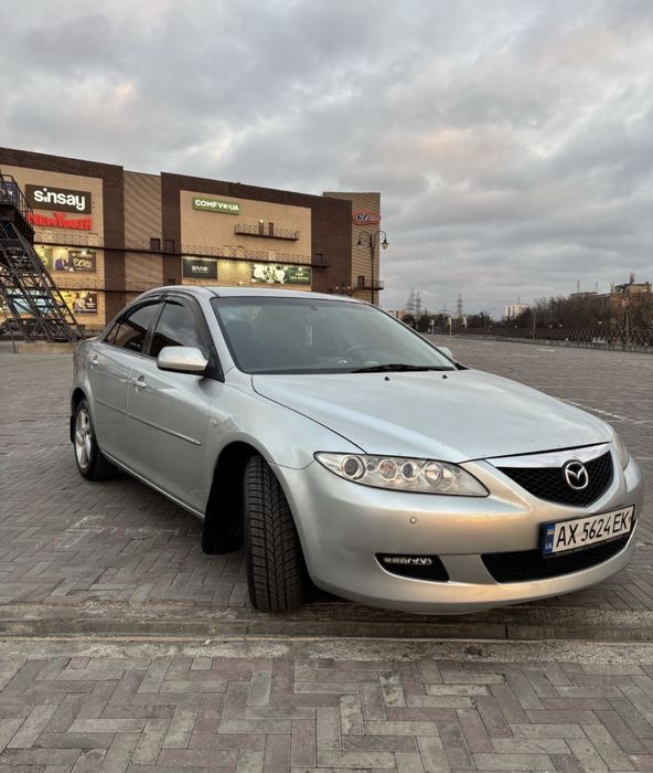 Mazda 6, 2004 року