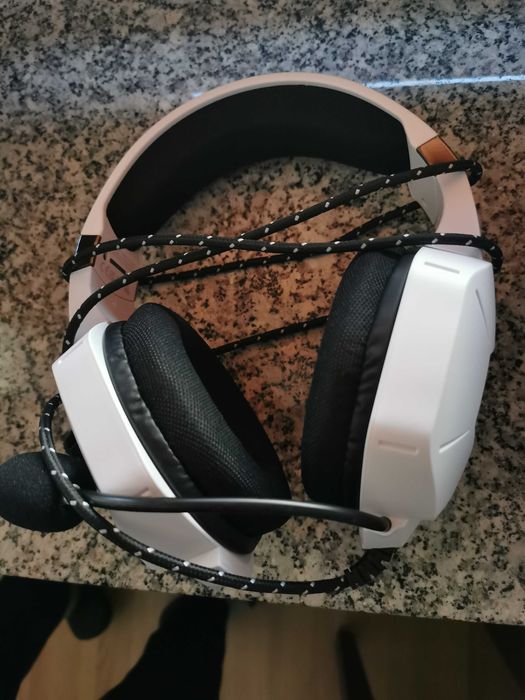 Słuchawki gamingowe z mikrofonem Trust GXT 323W CARUS