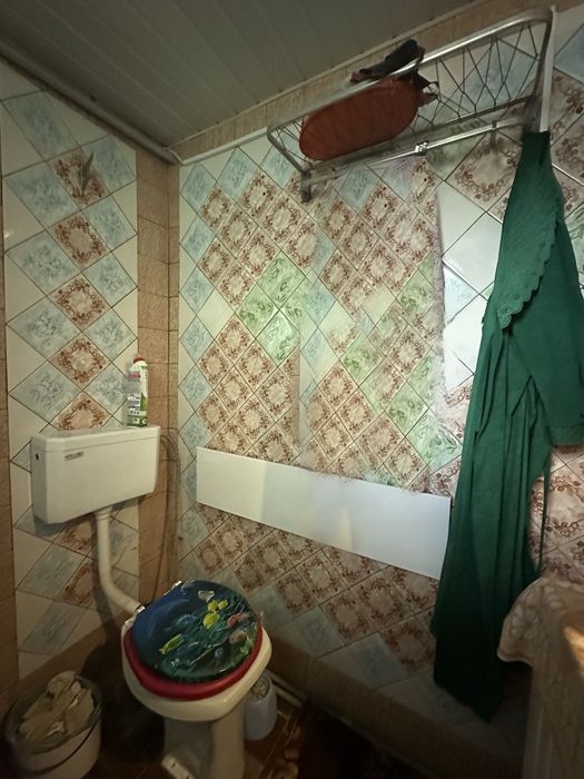 Здається 2-х поверховый Будинок