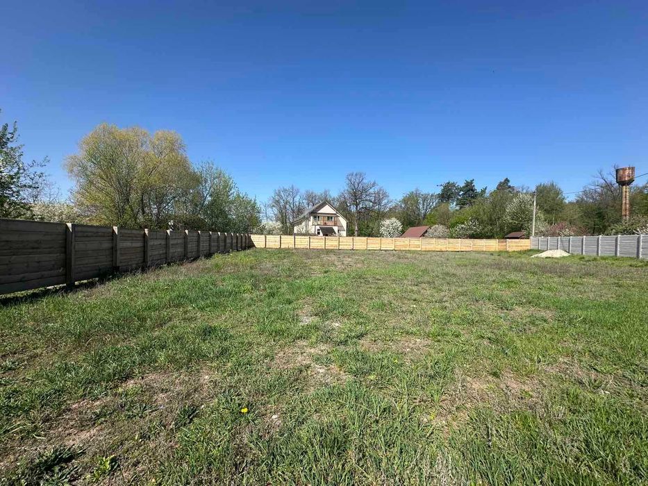 Продам земельну ділянку 10 сот в смт Ворзель, вул. Мічуріна!