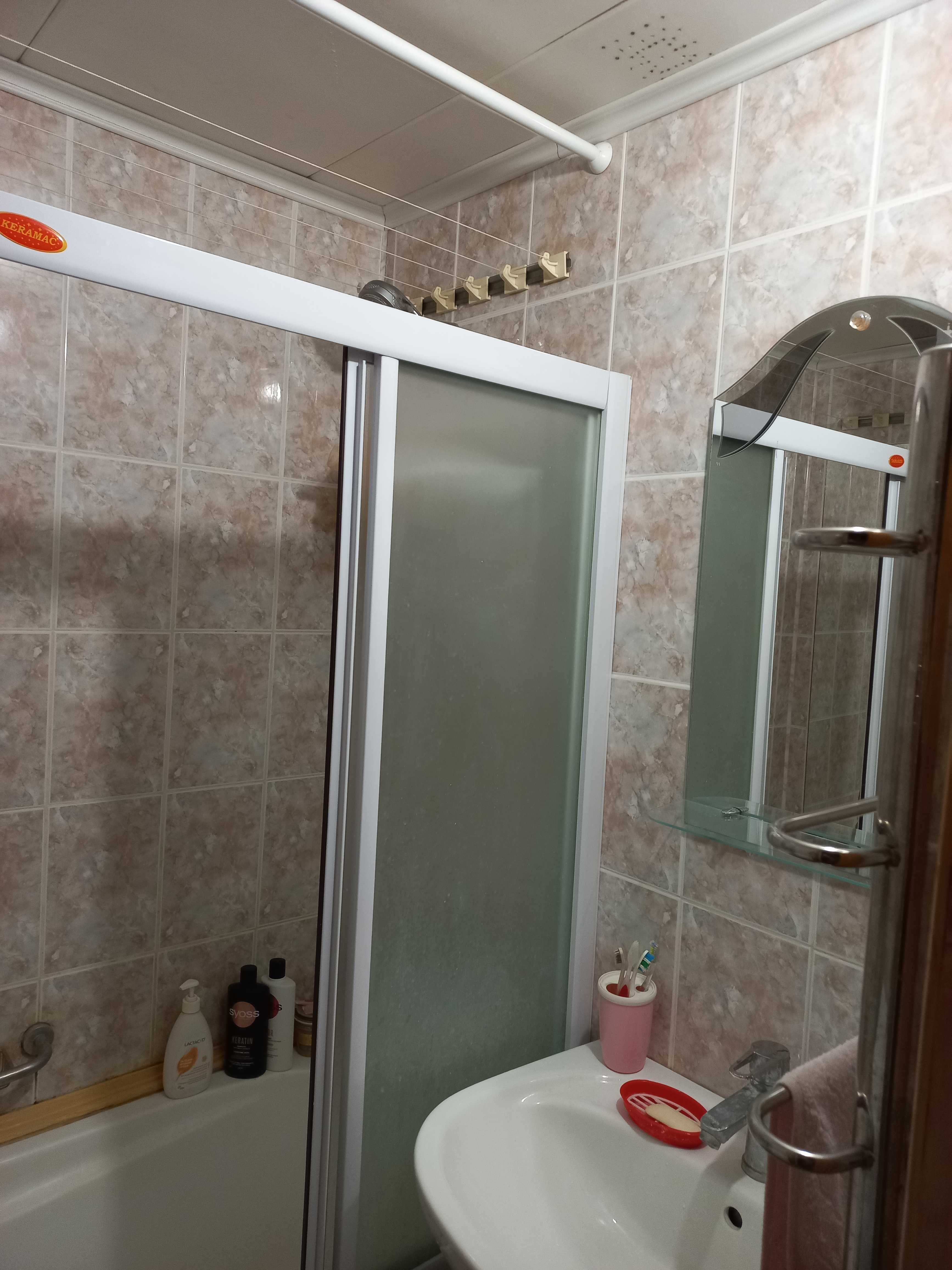 Продам 2-х комнатную к-ру Краматорск, Даманский (Крытый рынок)