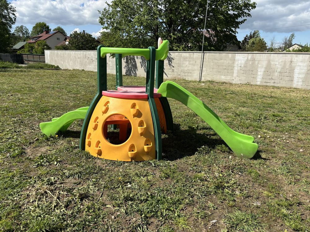 Plac zabaw Zjezdzalnia little tikes