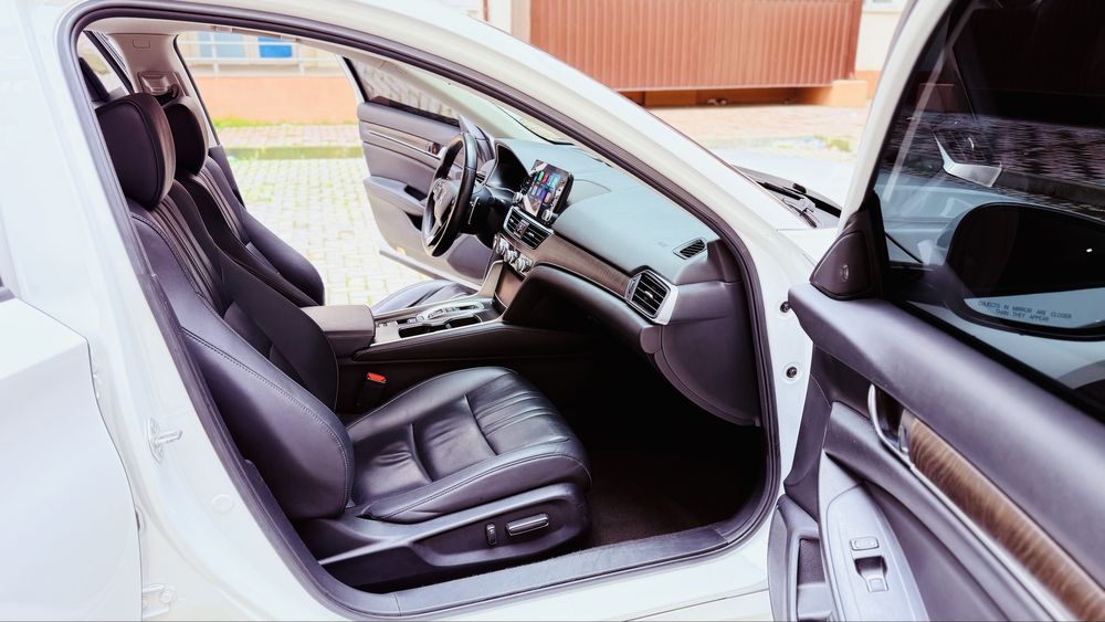 Honda Accord X 2.0h E-CVT Hybrid Touring 2022р