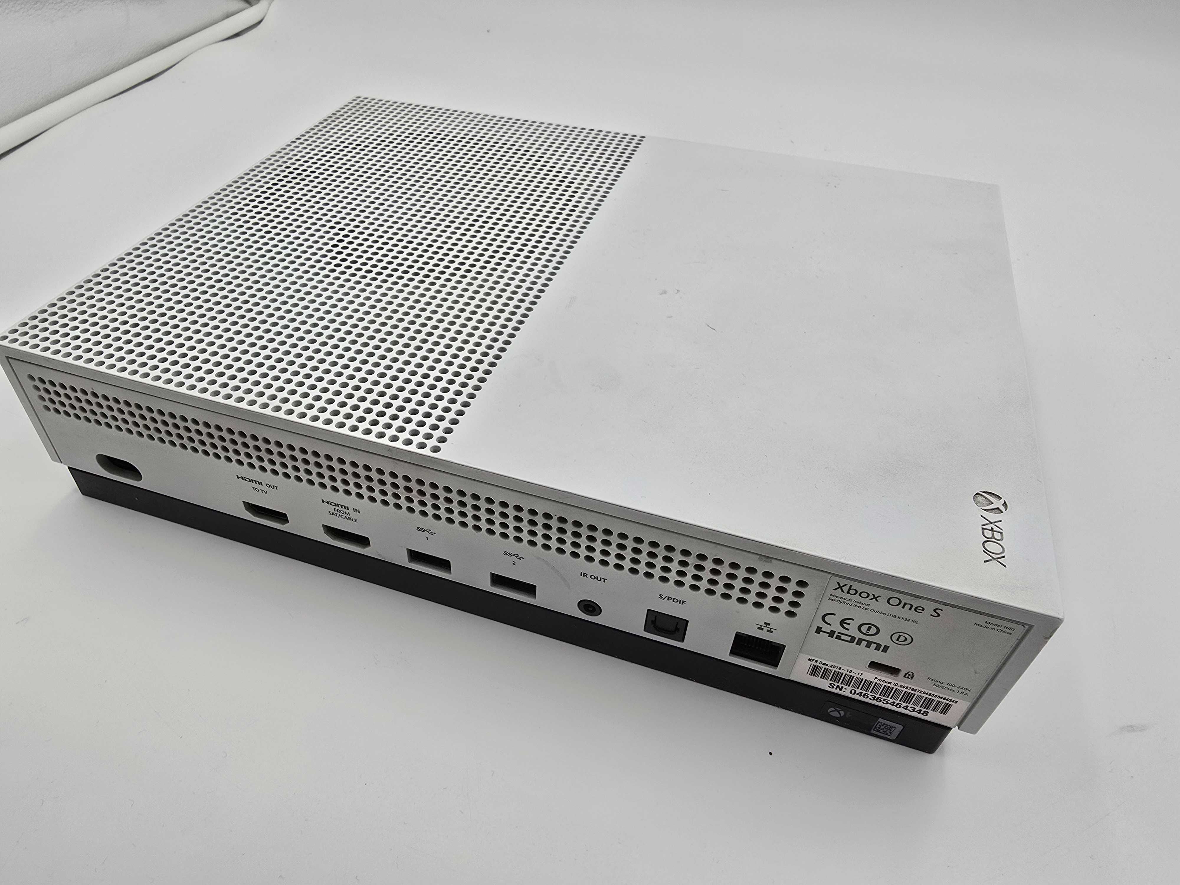Konsola Xbox ONE S 500GB PAD Okablowanie MODEL 1681
